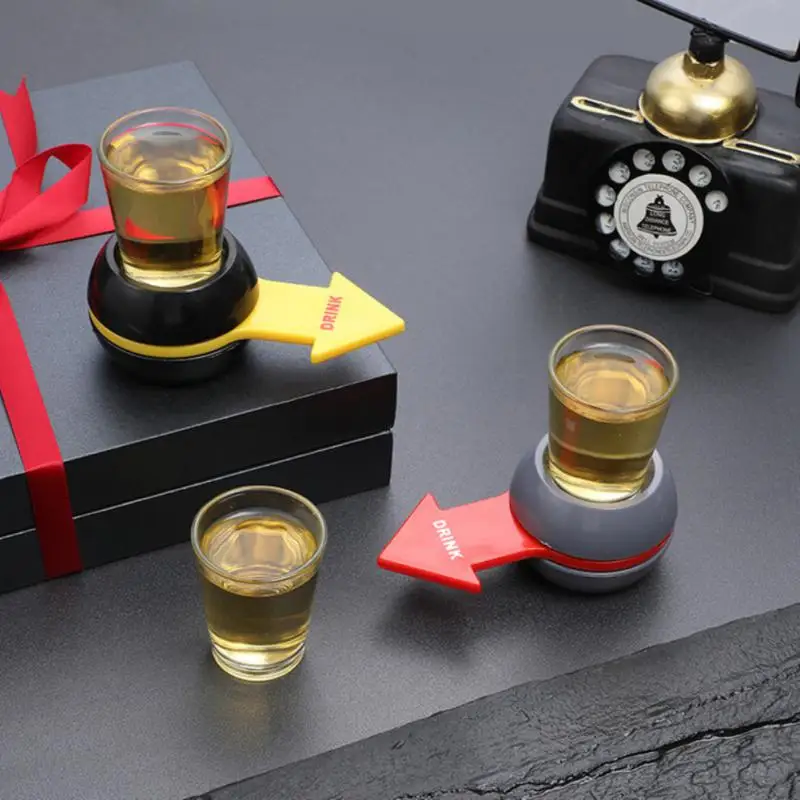 Pointer Shot Spinner Party Game Spin Drinking Game Kit de tasse en verre Flèche rotative Bière Vin Jeu de société Table Cadeaux Divertissement_voghion.com