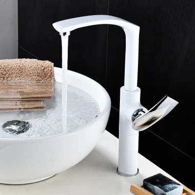 white and chrome Смеситель для горячей и холодной воды, высококачественный кухонный кран, смеситель для душа, хромированная латунь/белый/красный/черный кран для ванной комнаты - Цвет: white and chrome
