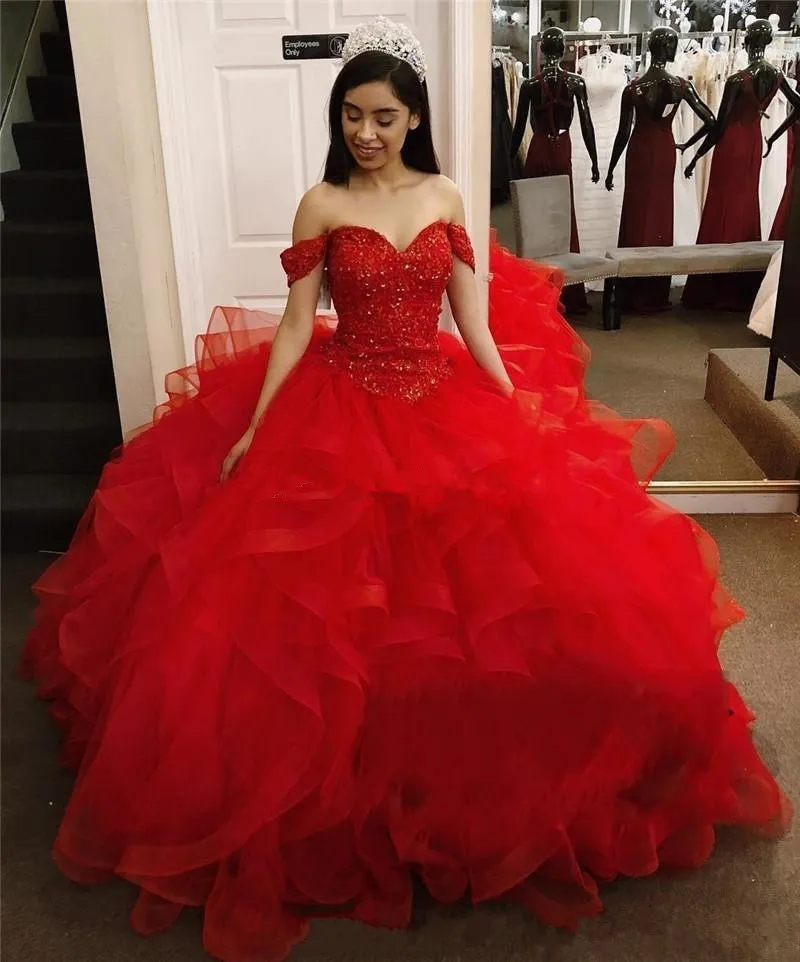 Красный Роскошное бальное платье красное платье Quinceanera с плеча бисерный поярусный платье, сделанное на заказ Vestidos de graduacion largos - Цвет: Красный