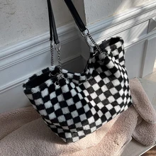 

Faux Fur Shoulder Bags for Women 2022 Plush Plaid Winter Shopper Totes Female Brand Luxury Designer Chain Handbags Purse