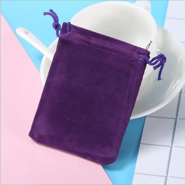 Фиолетовый Бархатные сумки на шнурке, 20 шт./лот, 5x7x9 9x12 см, подарочные пакеты для ювелирных изделий, свадебные упаковочные сумки - Цвет: Фиолетовый