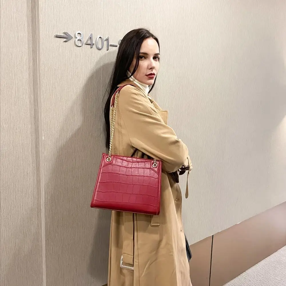 

2020 New Small Square Bag Fashion Shoulder Bag Chain Female Bag Designer Ladies Handbags