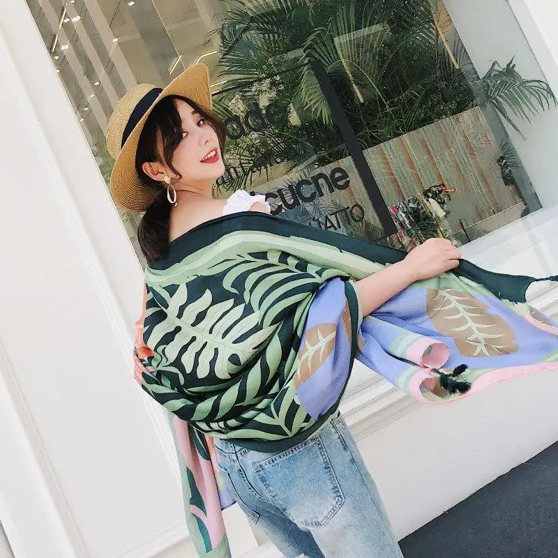 8905645768_590449100