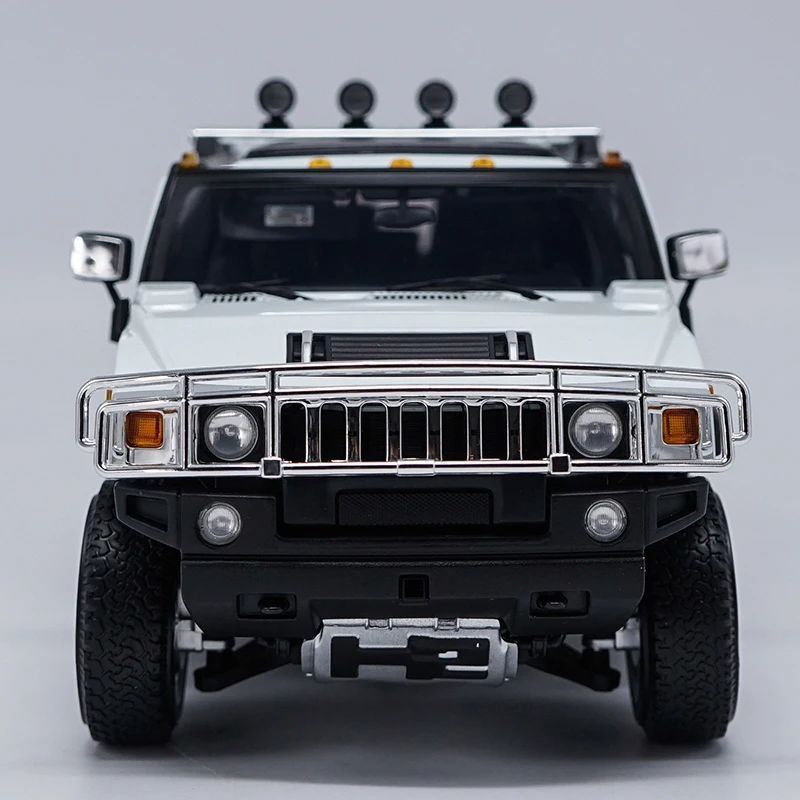 1:18 Масштаб H2 SUV Highway 61 модель автомобиля литой под давлением детский металлический автомобиль игрушка металлический сувенир коллекция детский подарок дисплей шоу - Цвет: white