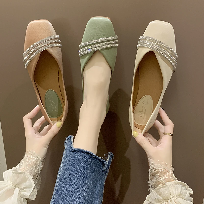 

Women new version of Joker shallow Grandma shoes comfortable work shoes Crystal wild version of the square Bean shoes U15-54