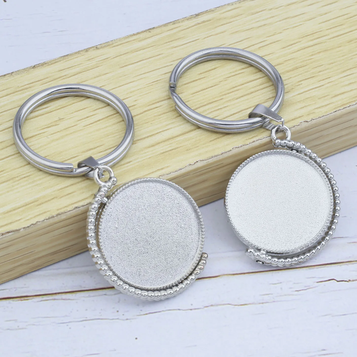 

2pcs Fit 25mm Double Side Rotating Keychain Cabochon Base Settings Diy Custom Key Chain keyring Making Accessories