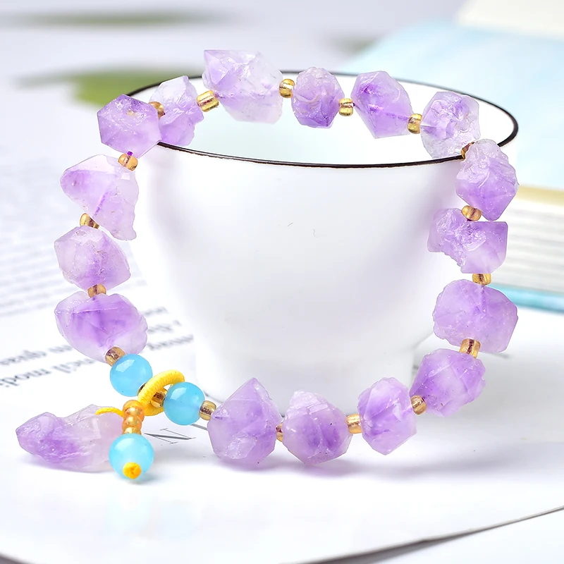 

1Piece Stylish Simple Natural Amethyst Bracelet Crystal Mineral Healing Elastic Bracelet For Ladies And Girls Add Charm DIY Gift