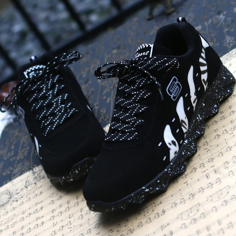 

Cheap Ulzzang Skateboarding Shoes Men Flats Shoes Korean Canvas Shoes Man Casual Sneakers Student Sports Breathable Black Shoes