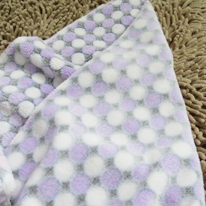 Soft Flannel Pet Dog Blanket Dots Printed Breathable Dog Cat Bed Mat Warm Pet Sleeping Cushion Cover For Pet Dog Cat Products