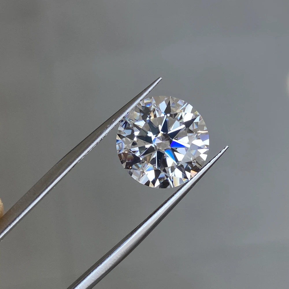 2.5 Carat 8.5mm White D VVS1 Synthetic Round Brilliant Cut Moissanite Gemstone for Proposal Ring Making
