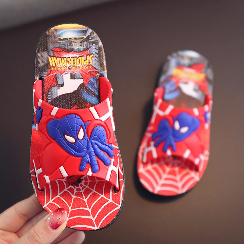 red spiderman Тапочки для мальчиков и девочек; детские сандалии; домашние тапочки для маленьких мальчиков и девочек; летняя и зимняя домашняя обувь для детей - Цвет: red spiderman