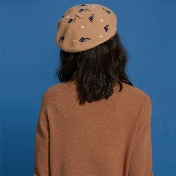 

Cute Grape Beading Beret Cap Ladies Vogue Warm Knitted Wool Hats Women Autumn Winter Retro Literary Style Christmas Cap Handmade