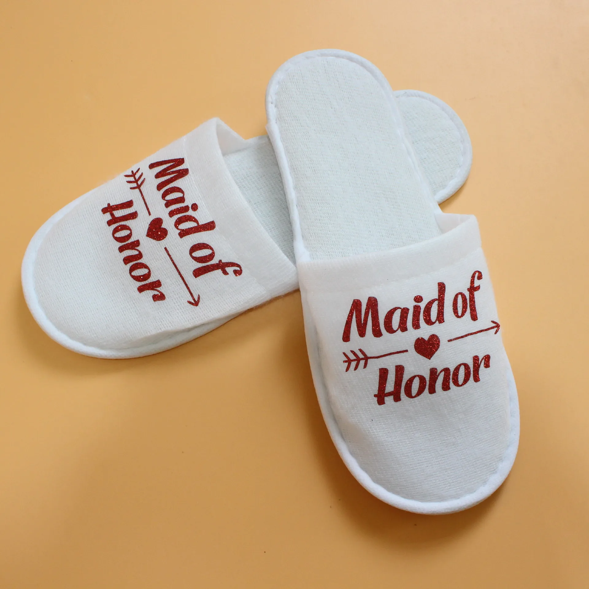 maid of honor red Bachelorette Party Supplies Disposable Bride To Be Bridesmaid Bride Slippers Bridal Shower Spa Hen Party Wedding Decoration Gift - Цвет: maid of honor red