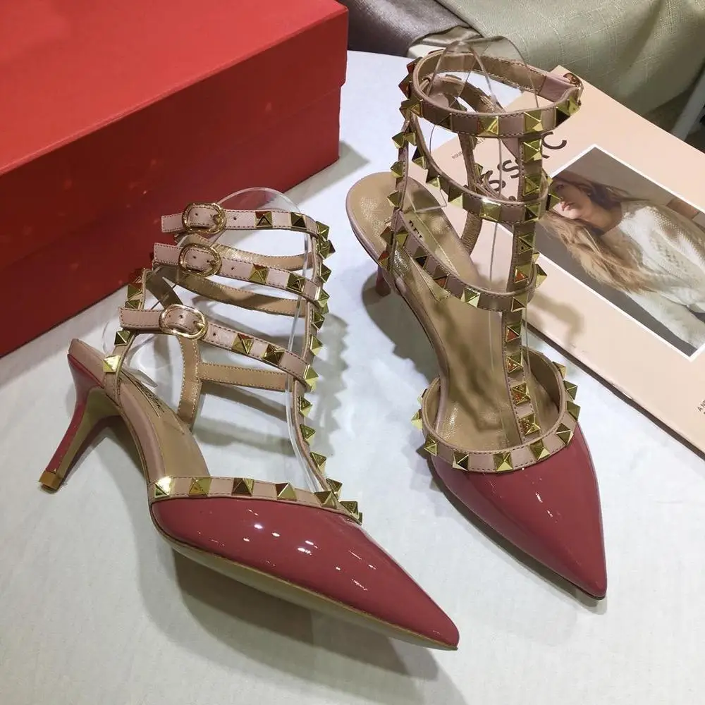 

SONFRNCH2019The new 2019 high heel shoes are made of European and American rivets with pointy back and leather strappy heels