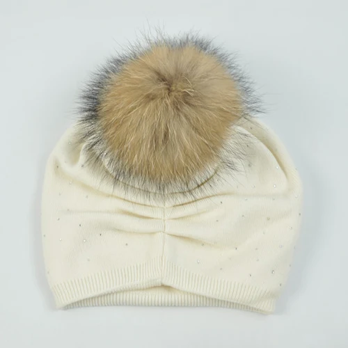 Beige natural fur Зимняя шерстяная шапка, стразы, натуральный мех енота, помпон, шапка для женщин, теплая шерстяная вязанная Повседневная шапка, женские шапки, зимние меховые шапки - Цвет: Beige natural fur