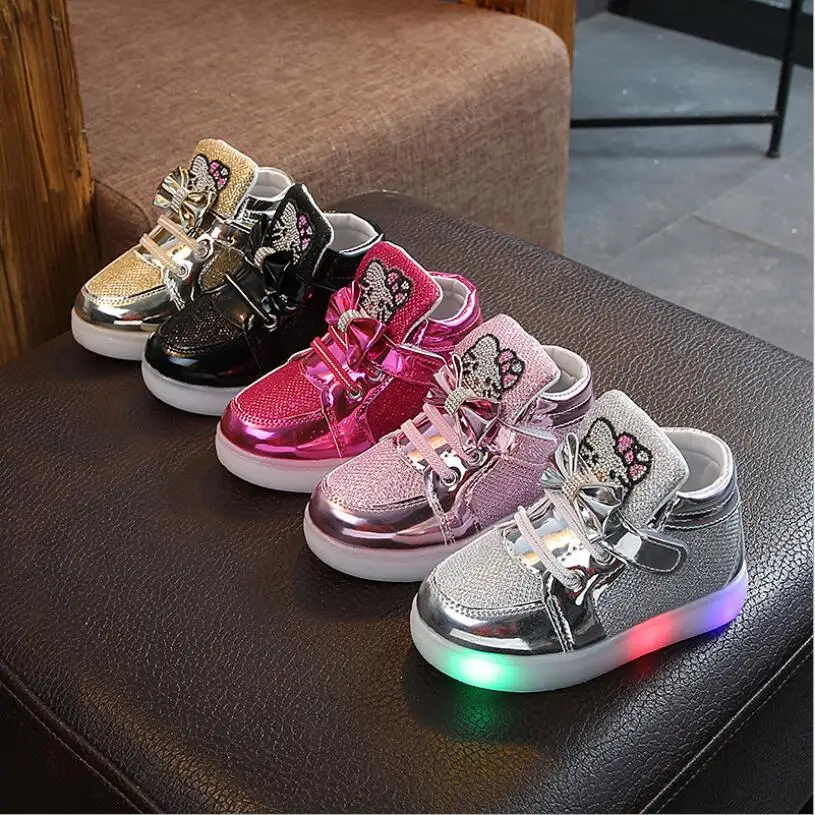 Новые модные Демисезонный детская светящаяся детская обувь Chaussure Enfant рисунок «Hello Kitty» обувь для девочек с светодиодный свет 21-30