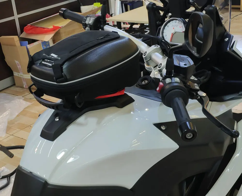 

Tank bags fits honda cb500x 2013-2018 mobile navigation bag send Waterproof bag and BF20 access brack