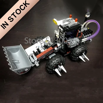 

In stock 07082 Batman Movie Two-Face Double Demolition 584Pcs Building Blocks 70915 Bricks DC Christmas Gifts