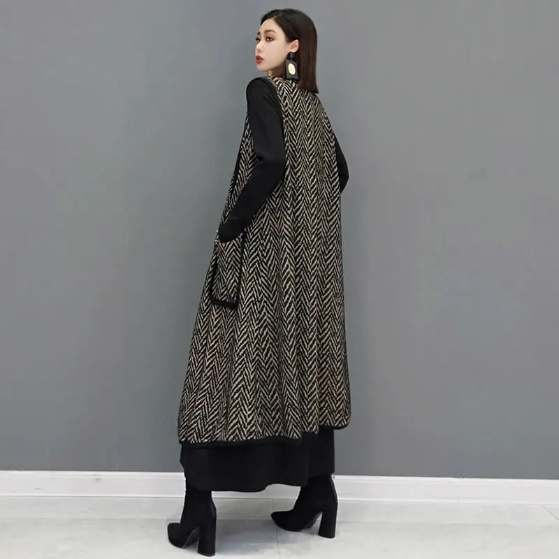 XITAO Single Breasted Striped Vests Coats Women 2021 Autumn Personality Fashion Looseturn-down Collar Sleeveless Vests GWJ0863