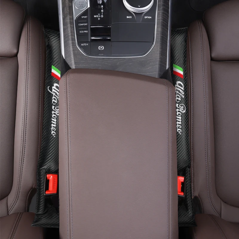 Auto Leak-proof Protective Pad with Logo Emblem 2pcs Car Seat Gap Filler Carbon Fiber Seat Crevice Slot Plug Cover Pad for Alfa Romeo 147 156 159 Giulietta Mito Giulia Stelvio Brera GT 