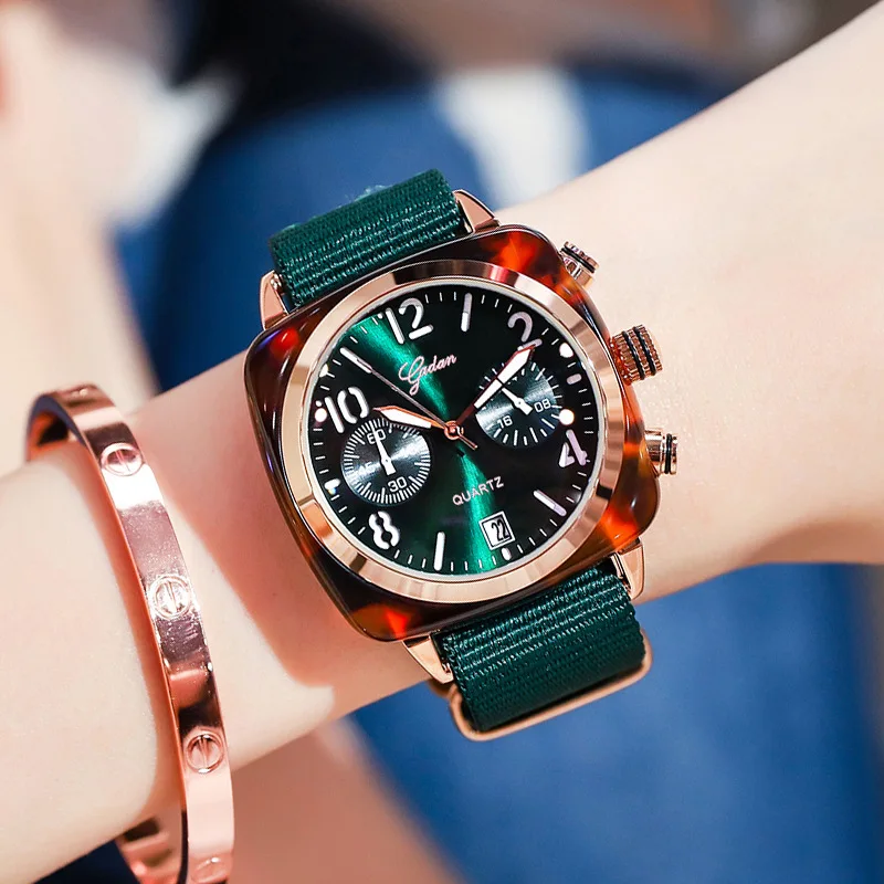 

2019 Zhoudongyu Celebrity Style Quartz Watch Shaking Voice Network Red Celebrity Style Couples Calendar Waterproof New Style Lad