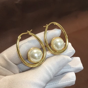 

Luxury Round Earrings Women Golden Pearl Earrings Evening Party Fine Jewelry