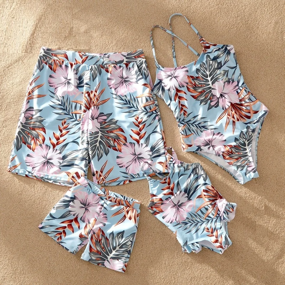 

Family Look Leaf Swimsuits Mother Daughter Matching Swimwear Father Son Swim Shorts Mommy Dad and Me Bath Suits Clothes Outfits