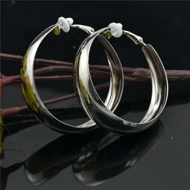 Clip On Earrings for Women No ear holes to wear Painless Not allergic Big Circle C-shaped Exaggerated Personality Trendy Fashion 2