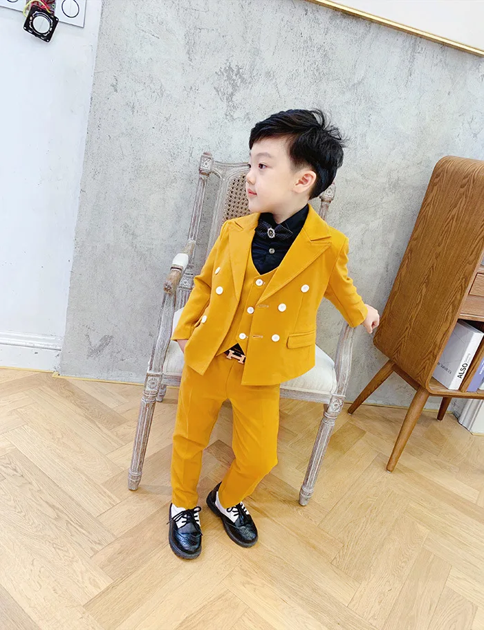 12081814904_1081127772