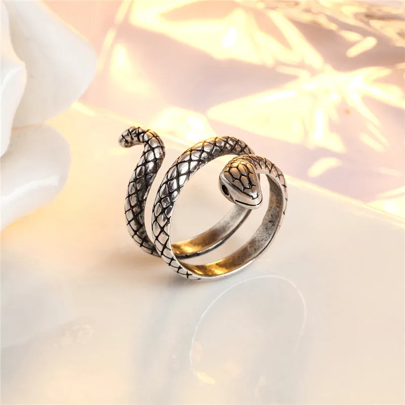 10771219176_694448036