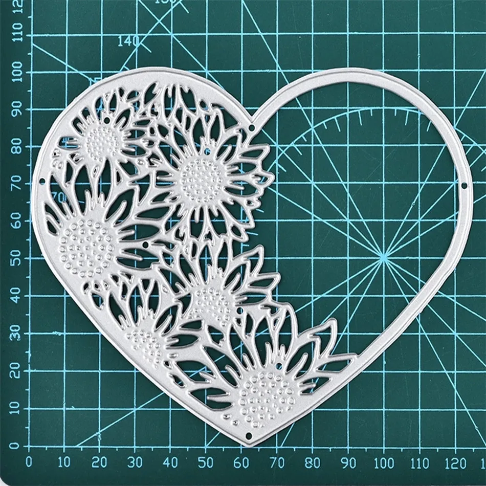 Eastshape Heart Frame Dies Metal Cutting Dies for Card Making Scrapbooking Embossing Cuts Stencil Craft Dies Christmas Decor