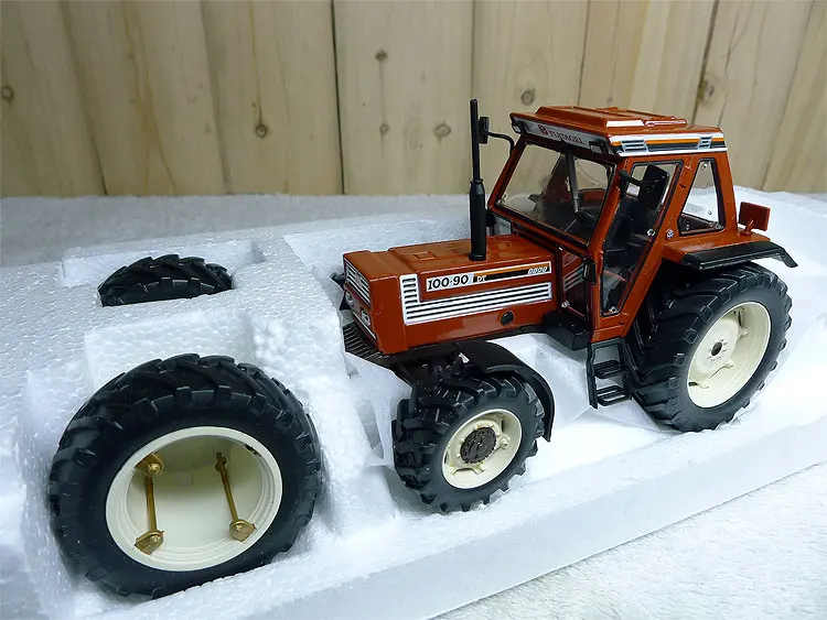 RE P 1:32 FIAT 100-90 Terracotta DW Tractor Alloy Metal Diecast Cars Model Toy Vehicles For Children Boy Toys |