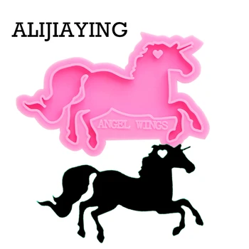 

DY0151 Glossy Pegasus Unicorn Anime Horse Keychain Silicone Mold DIY Craft Keyring Pendant for Girl Jewelry Keychains Mould