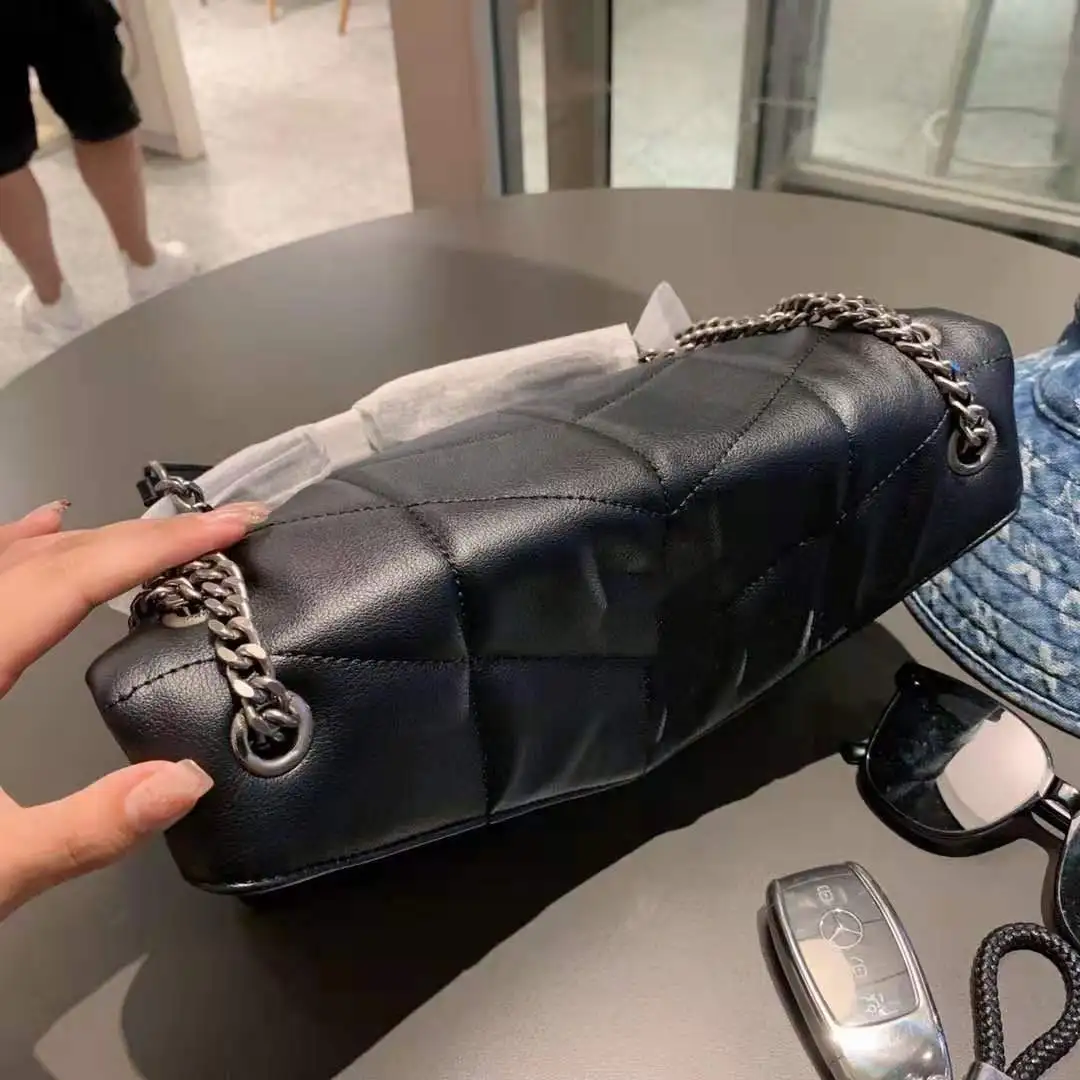 

2019 Famous Designer Handbags Genuine Leather New Style Sheepskin Soft Bag Chain Strip Single Shoulder Bag Messenger Bag