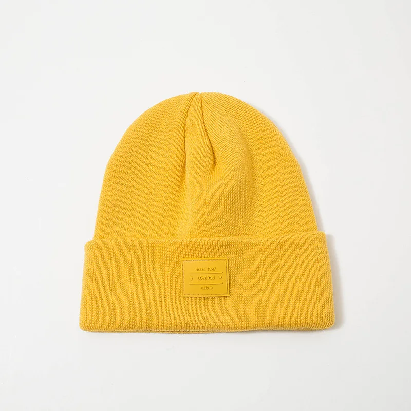 Yellow Зимние вязаные шапки унисекс, одноцветные Повседневные шапки Skullies, теплые утолщенные шапки для женщин и мужчин, простые универсальные мягкие шапочки - Цвет: Yellow