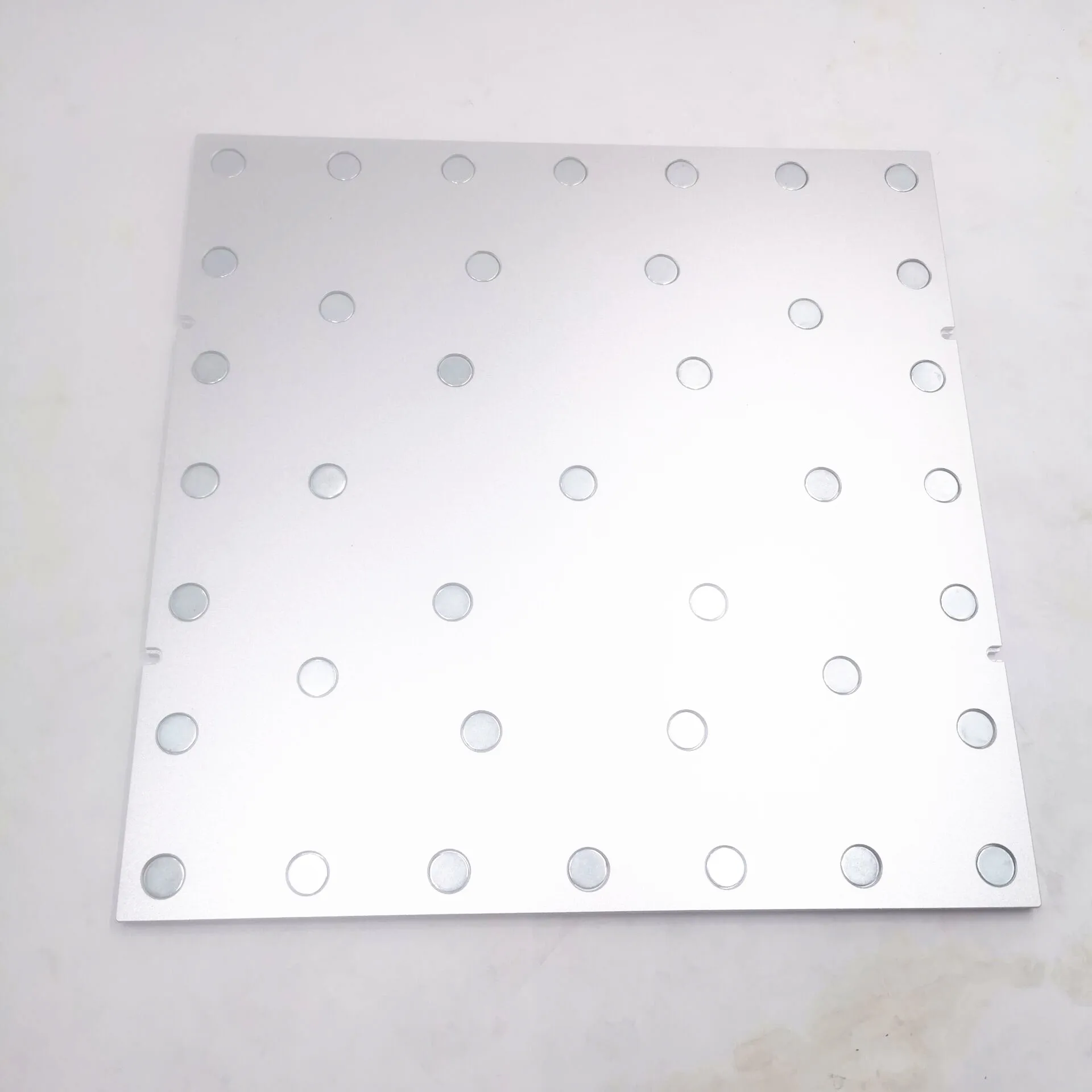

MGN Cube 3d printer MIC6 magnetic aluminum plate with N35UH magnets 8mm thick Super Flat plate for BLV CR-10 3d printer