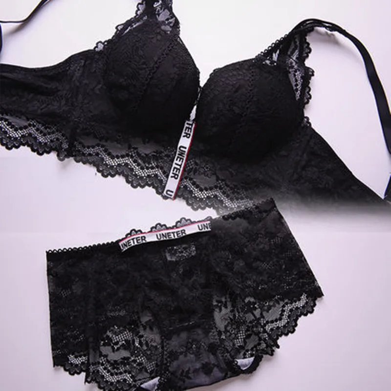 Sexy lace underwear suit with small chest gathered flat chest showing big steamed bread cup without steel ring adjustable bra