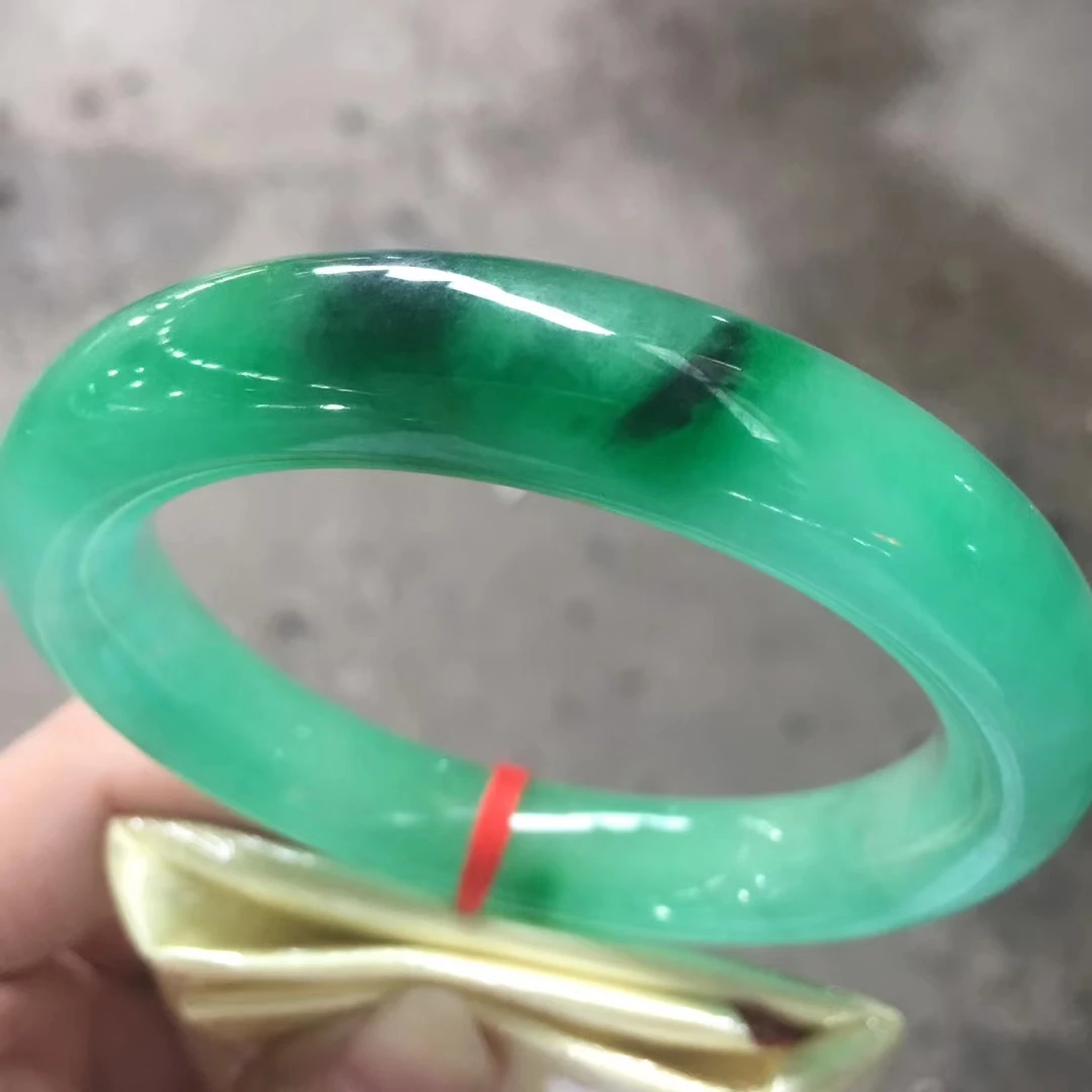 

Only One !57.6MMCertified (Grade A)100% Natural Green Jadeite JADE Bracelet Women Bangle
