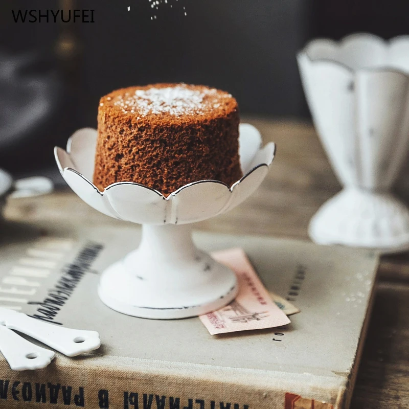WSHYUFEI металлический поднос для сервировки ювелирных изделий, демонстрационная тарелка, Ретро Белый десерт, фруктовый торт, закуски, высокая тарелка, для дома, вечерние, свадебные, Декор