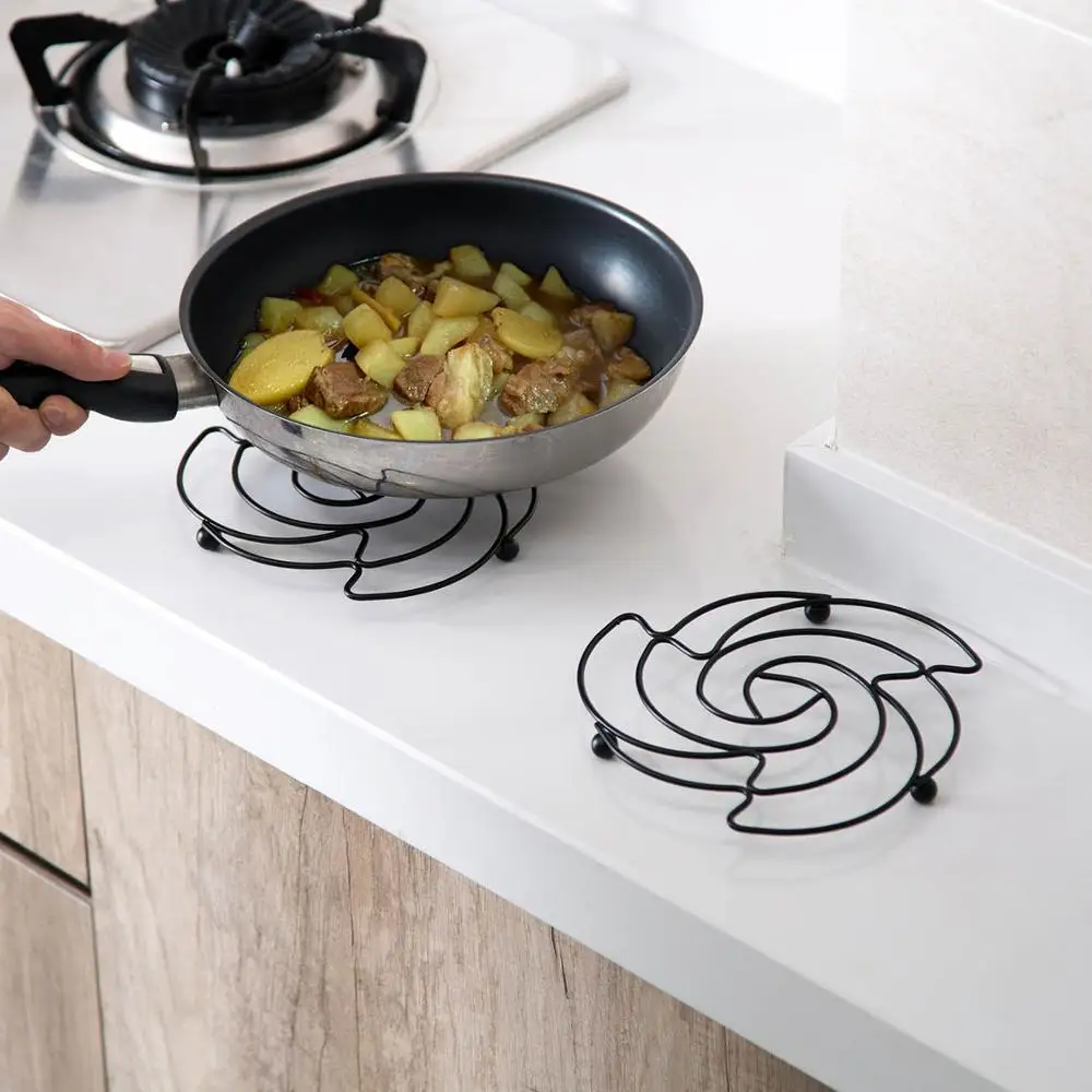 Creative Iron Placemat Pan Pot Mat Holder Stand Hot Round Kitchen Tools
