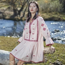 ARTKA 2020 printemps été nouvelles femmes robe 100% coton rétro broderie robe ample Indie Folk col en v gland robes LA20805C(China)