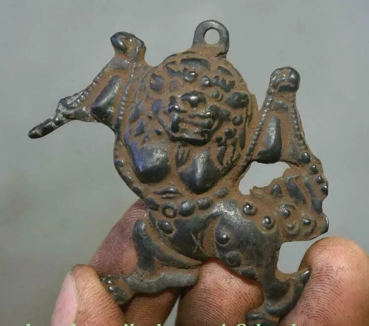 

6CM Old Tibetan Bronze Buddhism Lion Dharmapala God Beast Amulet Pendant