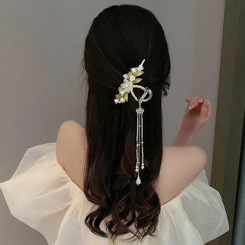 2022The New refined super fairy Lily of the Valley  Shark Clip Hair Claw Clips For Women Headwear Hairpins Claw Clip Shark Clip the new refined super fairy zircon tassel shark clip hair claw clips for women headwear hairpins claw clip shark clip accessory