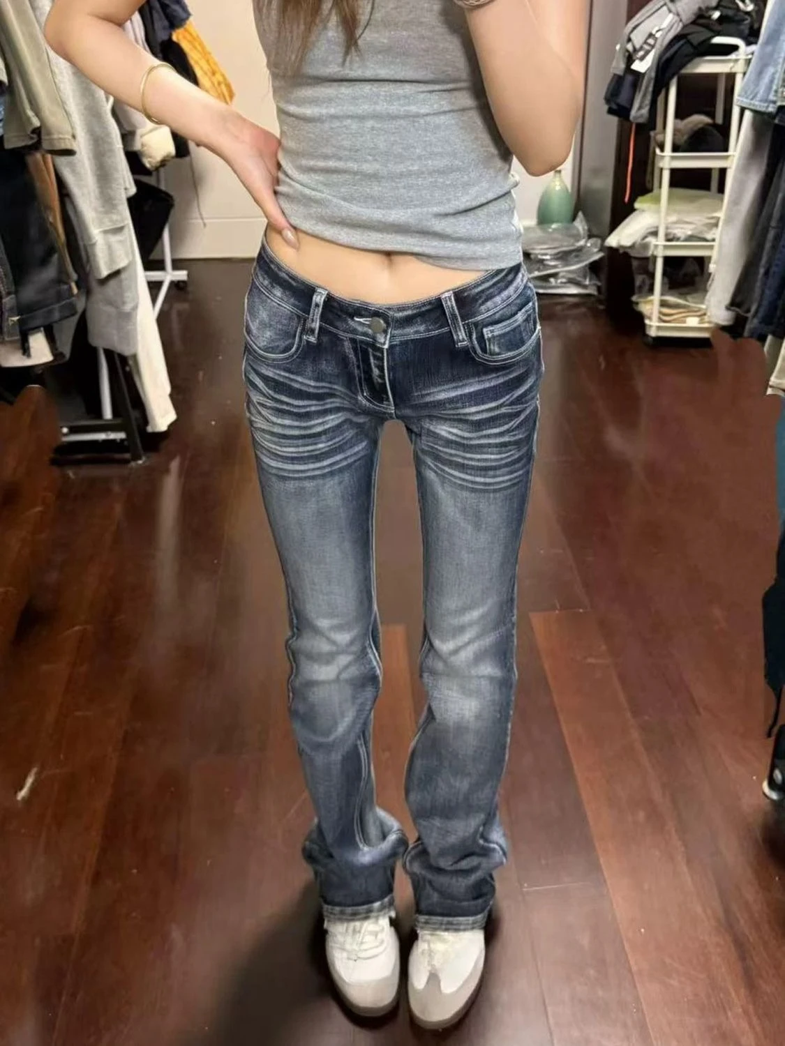 142 Blue