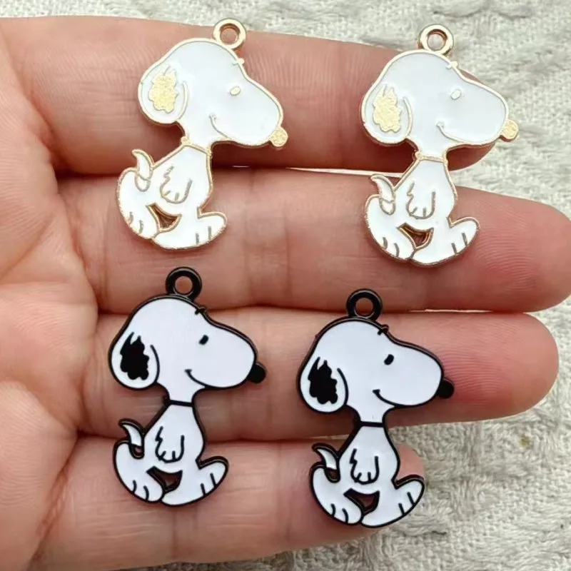 10/20 Stück Snoopy Anime Schlüsselanhänger aus Legierung, DIY Rucksack-Accessoires, Niedlicher Schlüsselring, Geschenk für Fans