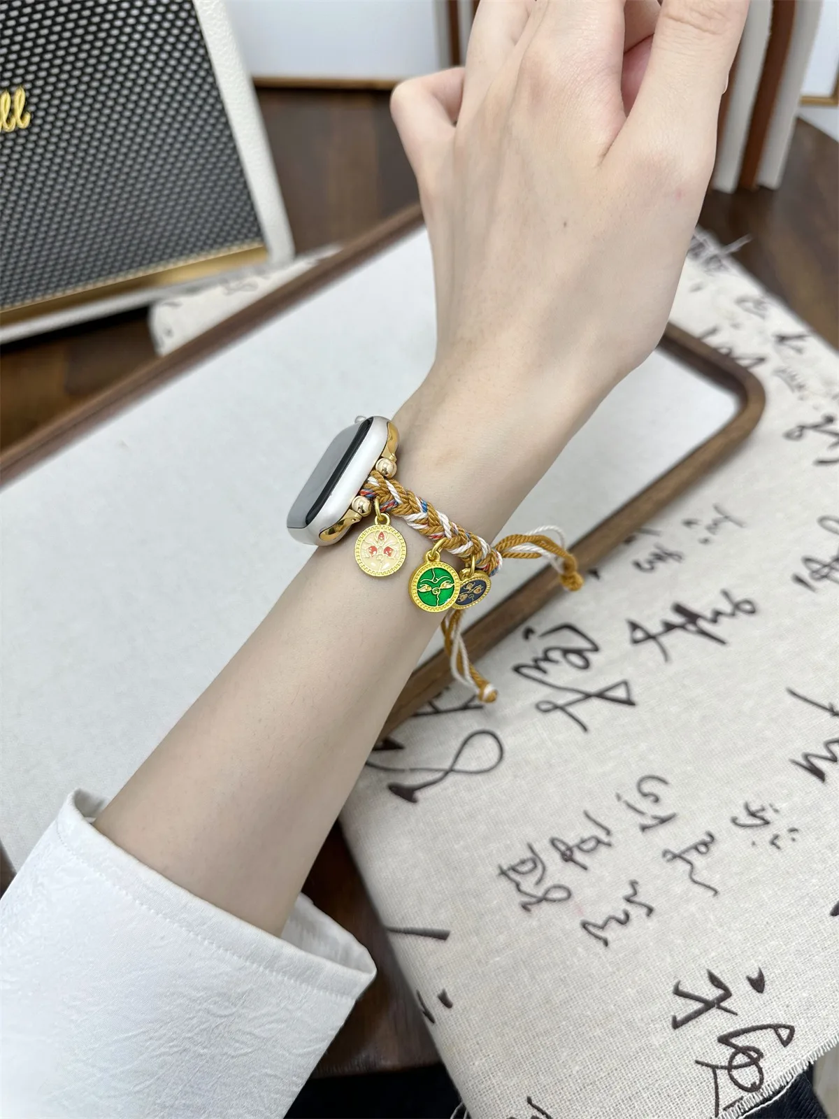 Bracelet de montre pour iWatch 42/44/45/46/49 mm 38/40/41 mm Bracelet de montre mode et loisirs pour montres série Ultra2 série 10/9/8/7/6/5/4/3/2/1_voghion.com