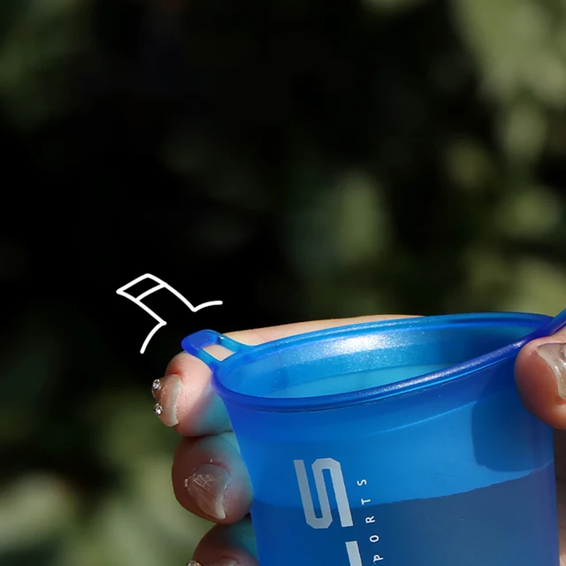 1pc 200ml Foldable Sports Water Cup Marathon Running Folding Soft Lightweight Leak Proof Easy Carry Hydration Bottle for Outdoor 2