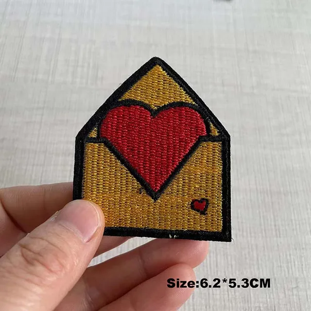 New Valentine's Day Applique Iron-On Transfers Patches For Clothing DIY  Pink Love Car Heat Thermal Transfer Cartoon Stickers - AliExpress