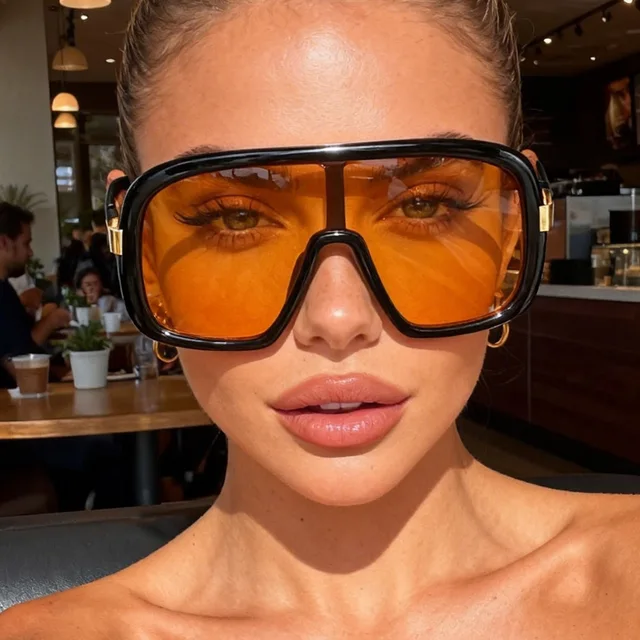 Lunettes de soleil masque vintage à grande monture pour femme, style mode, avec verres dégradés, protection UV400, idéales pour la conduite en extérieur 1