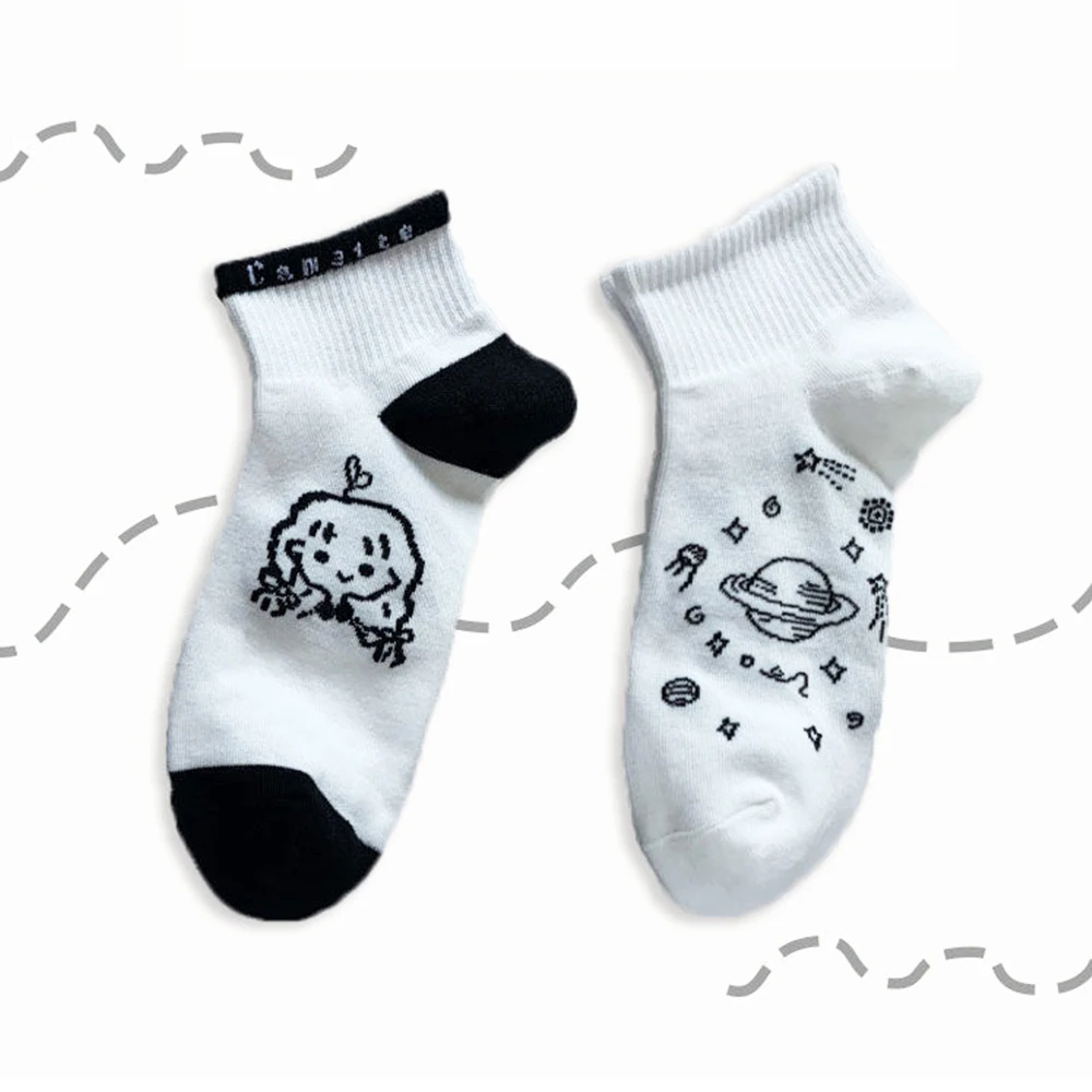 Kawaii Women Cartoon Tube Socks 5Pairs Cute Harajuku Cotton Character Casual Short Low Sock Ladies Milk White Sox Christmas Gift